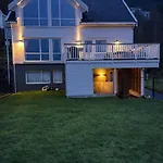 Scenic Fjord With Terrace, Minutes From Pulpit Rock * Йёрпеланн