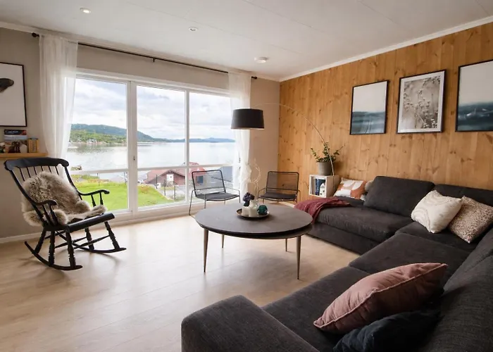 Scenic Fjord With Terrace, Minutes From Pulpit Rock * Jørpeland