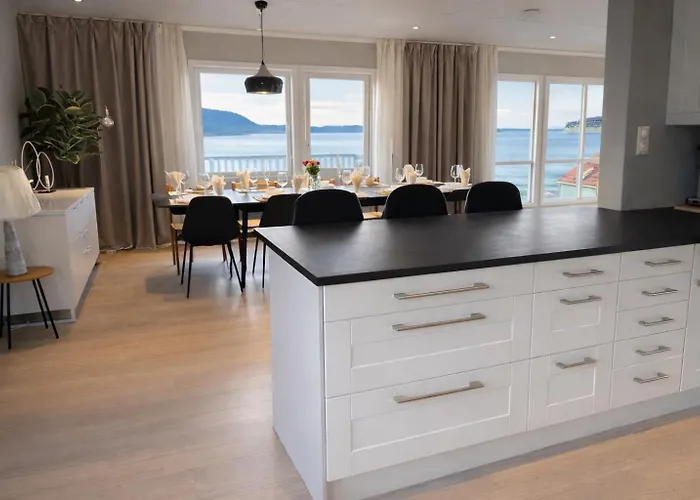 Scenic Fjord With Terrace, Minutes From Pulpit Rock *
